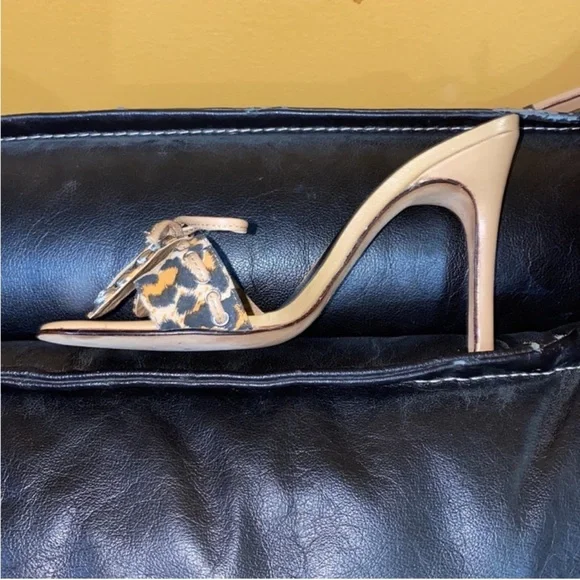 Bebe Size 5 Vintage Y2K Bow Heels - Picture 2 of 6